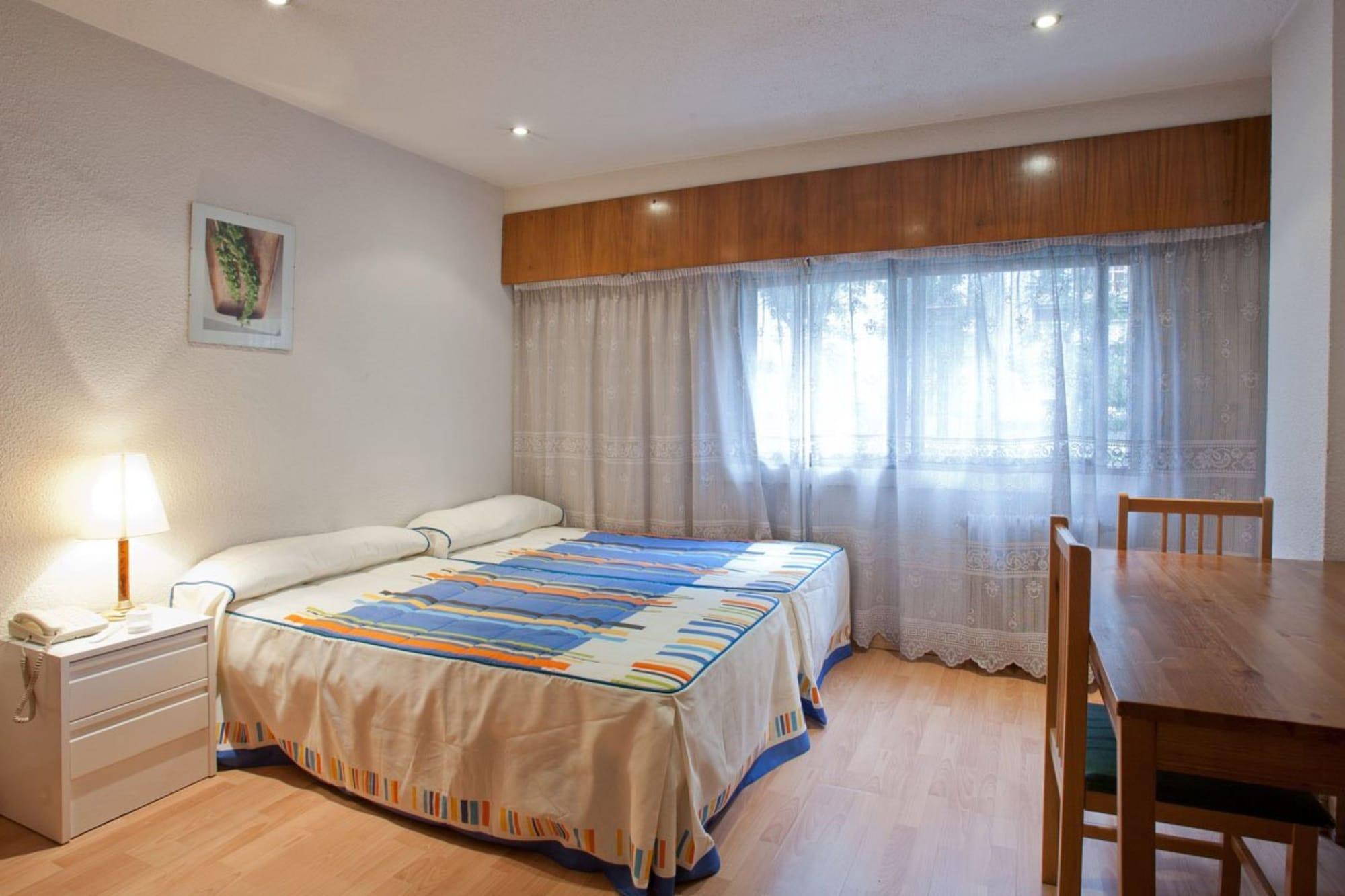 Apartamentos Goya 75 Мадрид Экстерьер фото